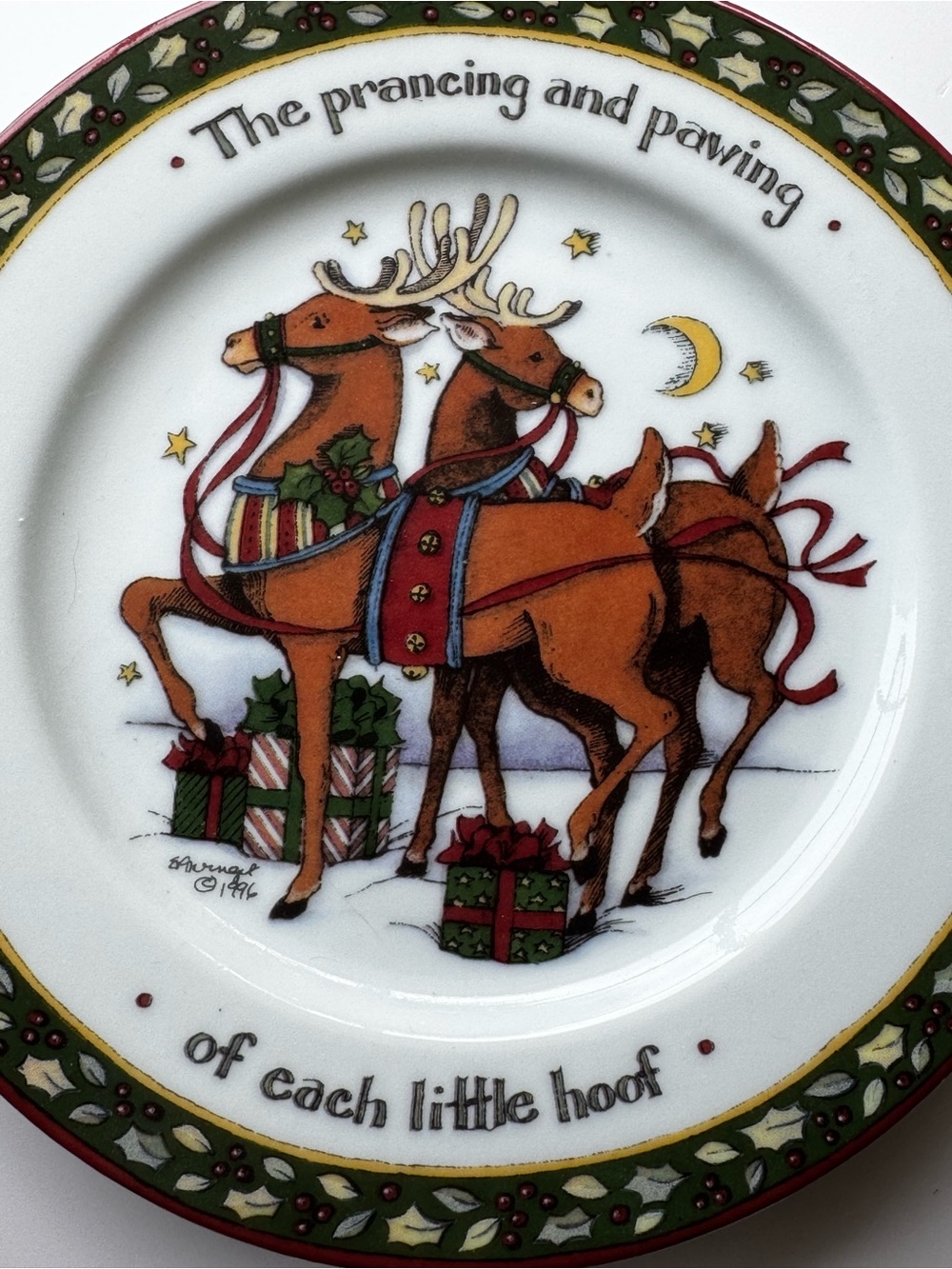 International China Christmas Stories Susan Winget Set of 2 Salad Dessert Plates - Picture 3 of 5